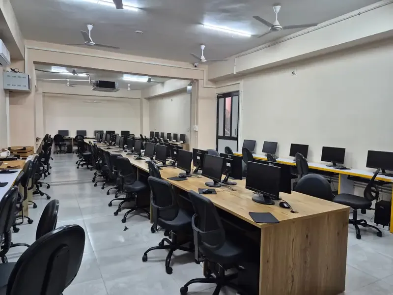 Students working in a computer lab